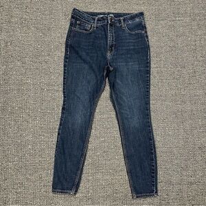 Old Navy High-Rise Skinny Jeans
